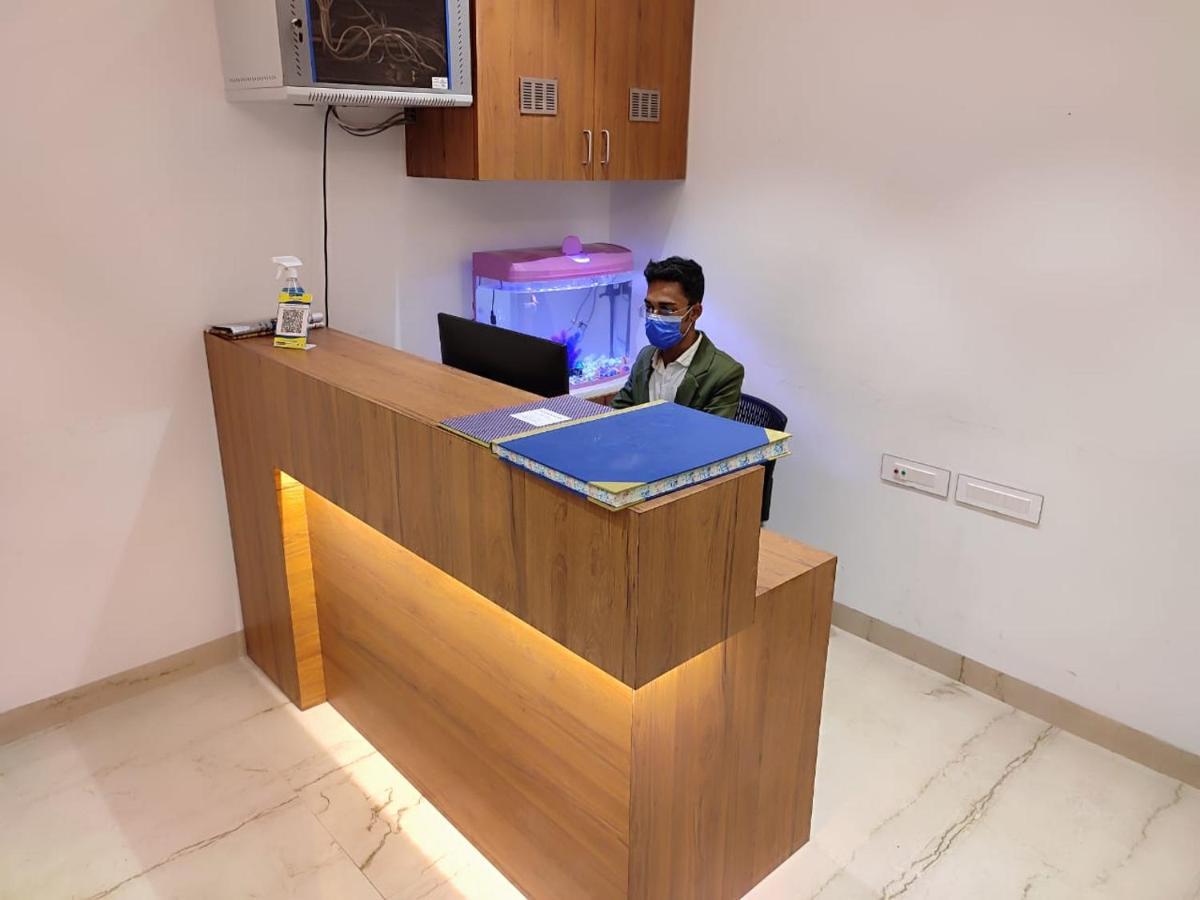 Staymaker Hotel Mohan Palace Baharampur 外观 照片